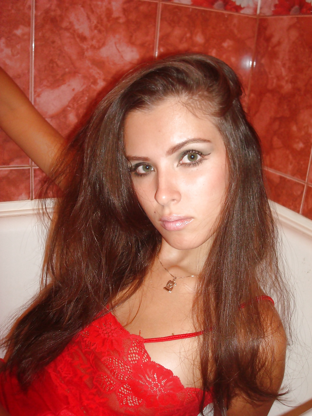 Sehr huebscher teen camping porn pictures