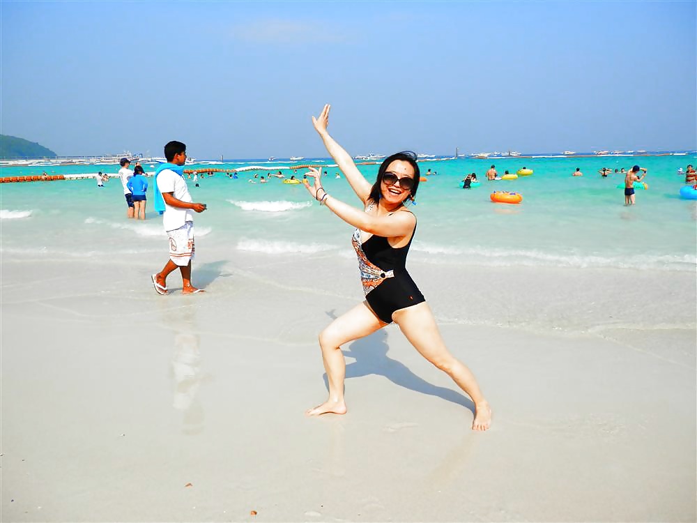 Swimsuit Grannies 2 porn pictures