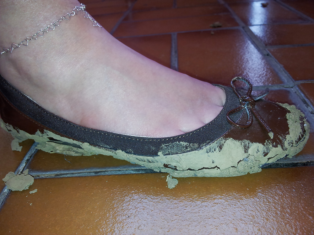 Wifes mud sludge dirty ballerinas flats shoes porn pictures