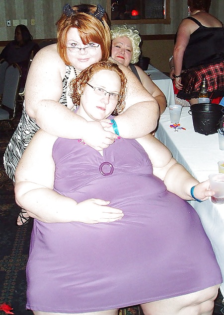 SSBBW clothed & public 2 porn pictures