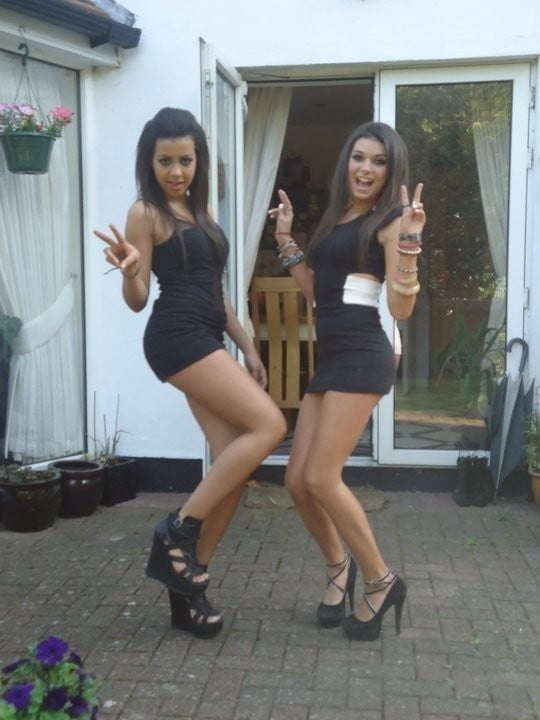 Public Wank Bank 7 (chavs) porn pictures