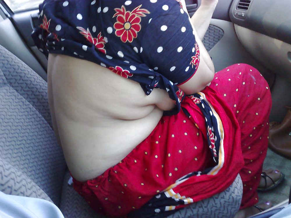 Pakistani prostitute in car porn pictures