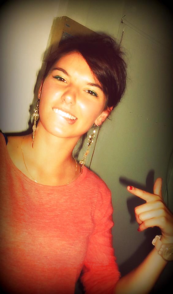 Louise la petite salope porn pictures