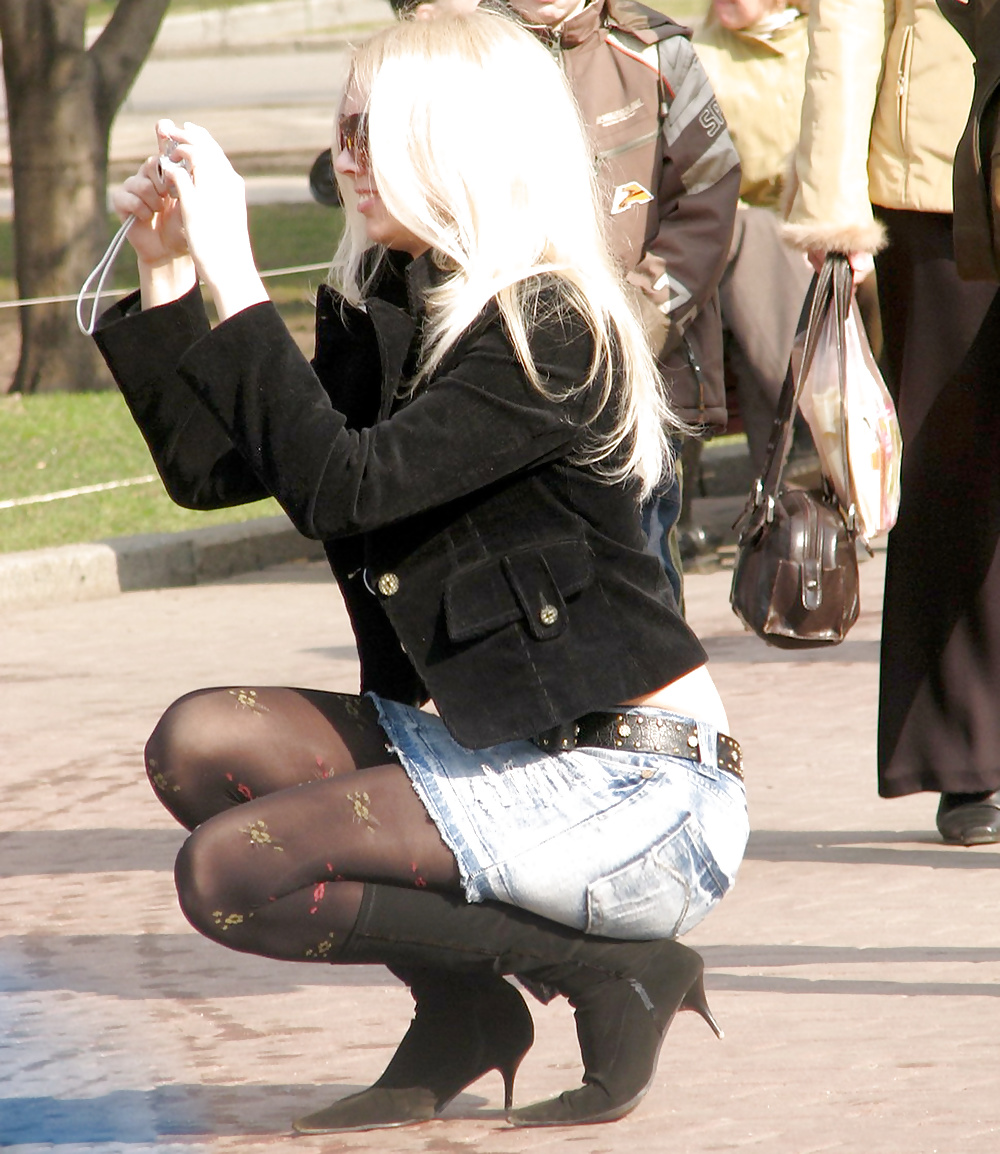 Nylon upskirt - STREET VIEW 14 porn pictures