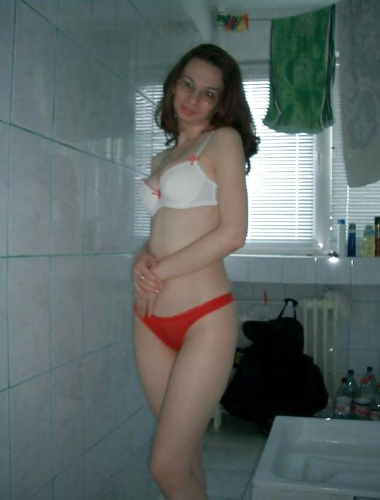 Sweet Russian Babe porn pictures