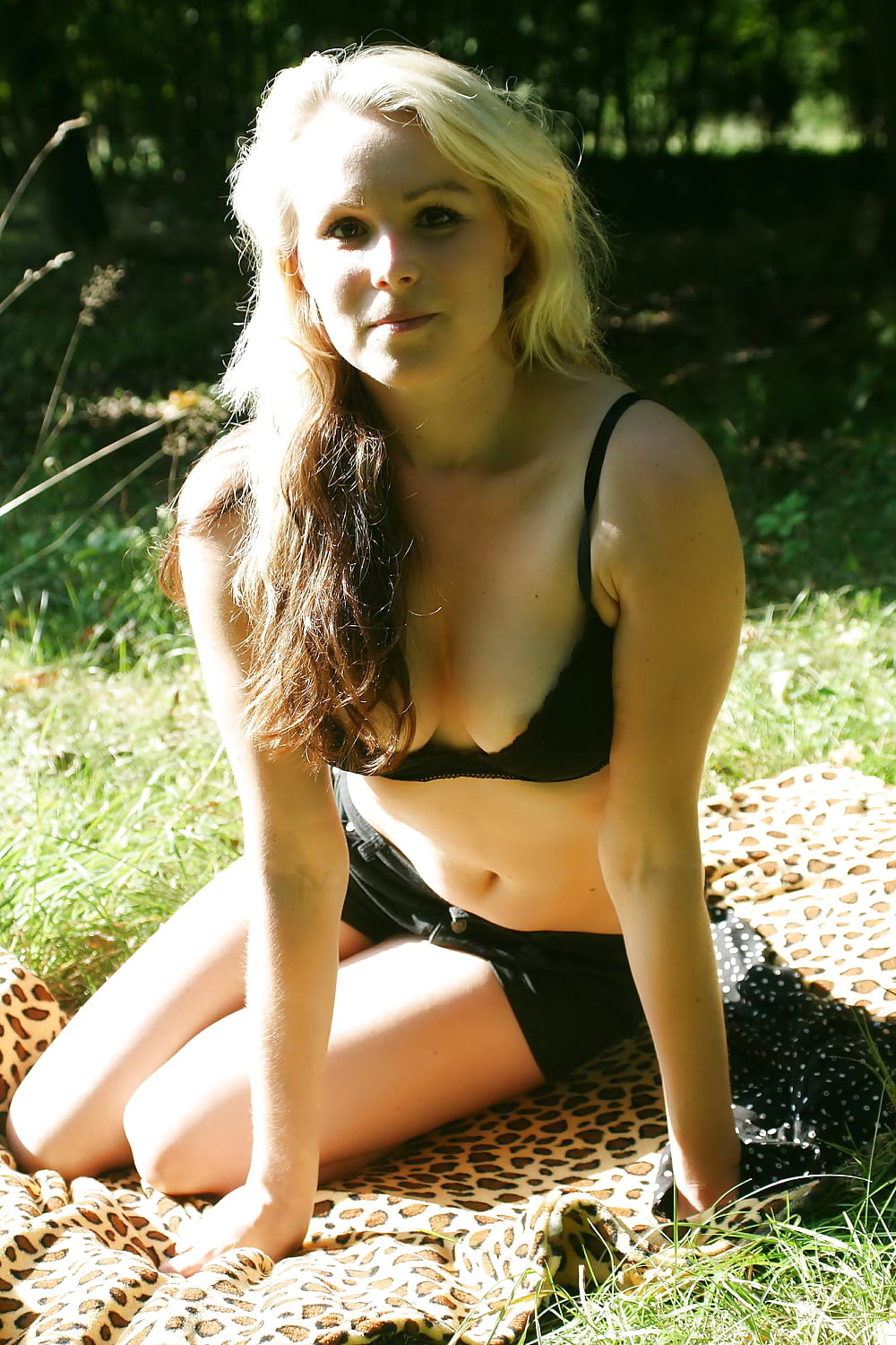 German Teen Posing Outdoor 2 porn pictures