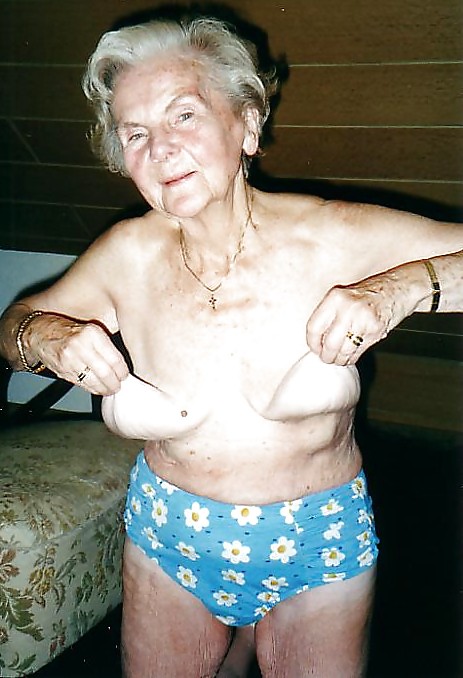 REALLY OLD GRANNIES porn pictures