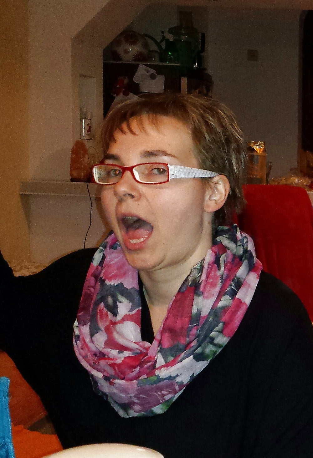 Anja schluckt alles porn pictures