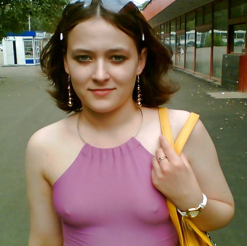 braless porn pictures