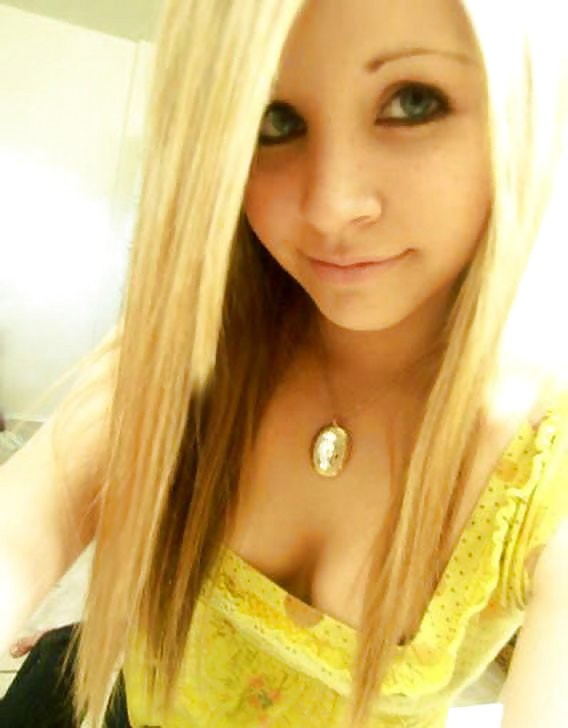 Emos and Scene Girls 3 porn pictures
