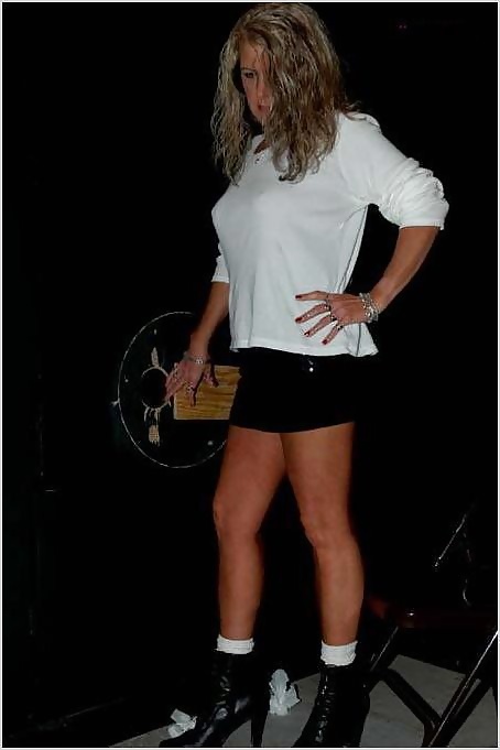 Gloryhole For Horny Mom porn pictures