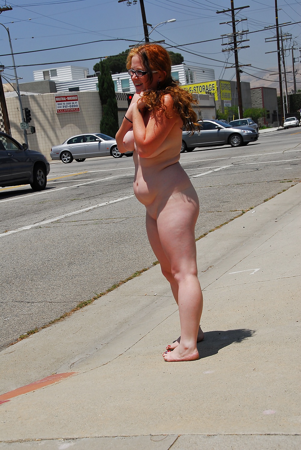 Sexy BBW Nude In Public 4 porn pictures