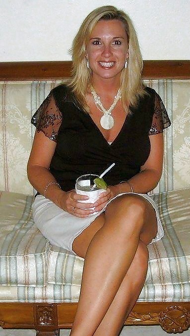 Just catch a horny Granny (71) porn pictures