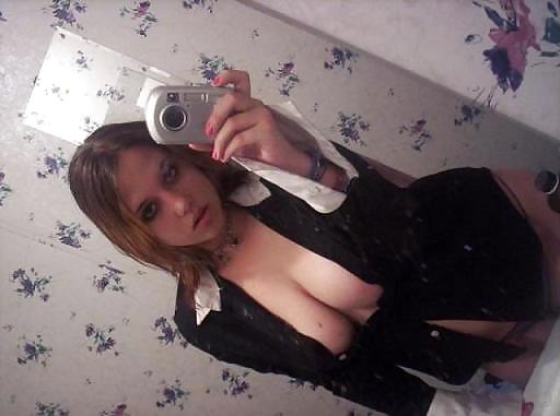 Big tits amateur BY AVANTAGE part 2 porn pictures