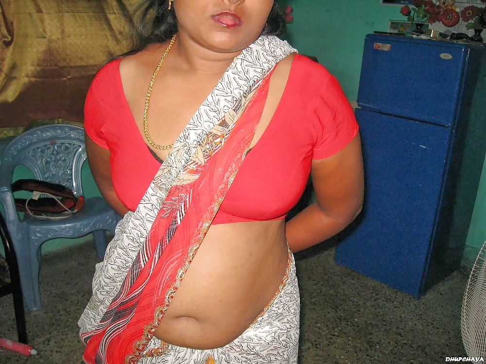 REAL DESI MATURE AUNTY porn pictures