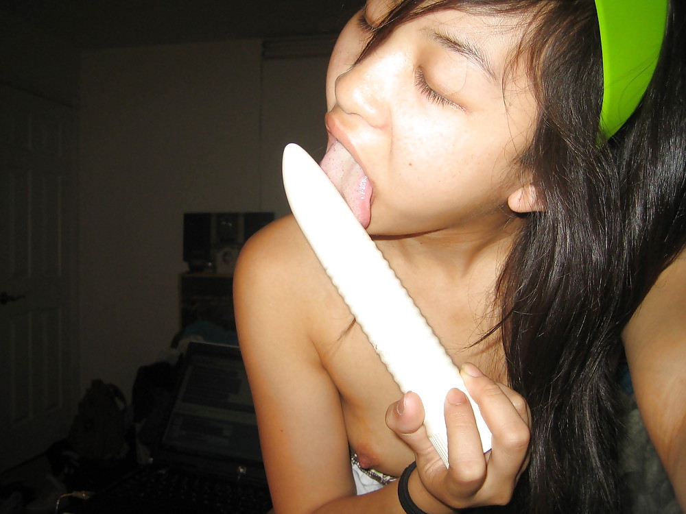 Sexy Asian Teen From, SmutDates.com porn pictures