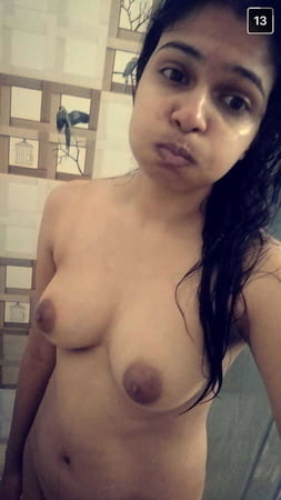 indian cute teen saloni nude         