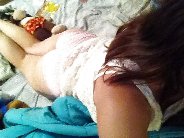 Cute Teen aka BabyBearAttack Selfies porn pictures