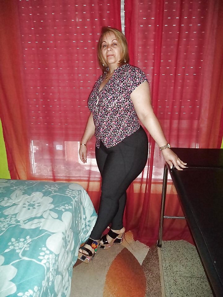 Mature in zoccoli...semi amatoriali porn pictures