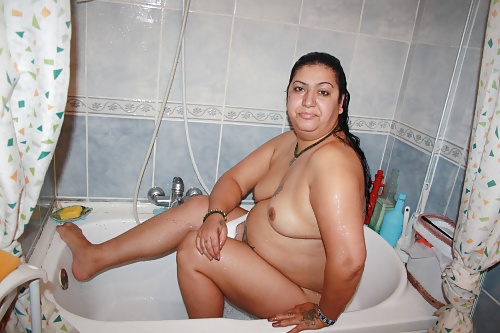 Turkish Fat Slut porn pictures