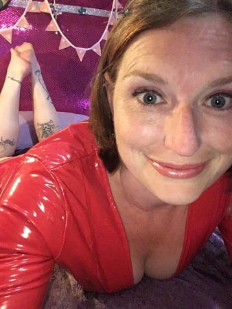 testing out a new latex dress         