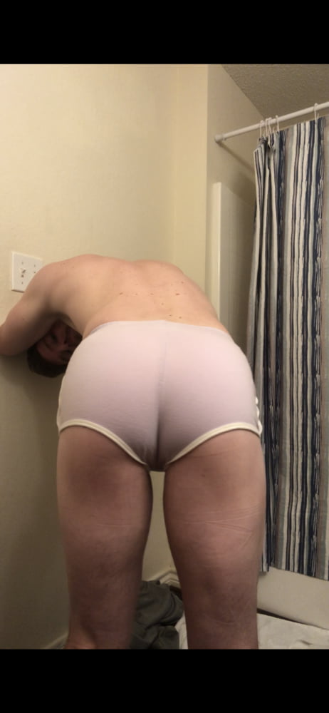 Sexy pics in my panties! - 25 Photos 