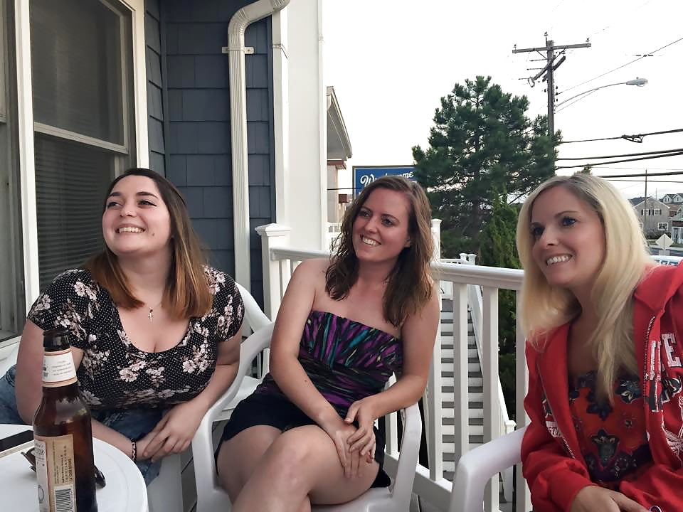 Behind their sweet faces these amateurs lust for BBC porn pictures