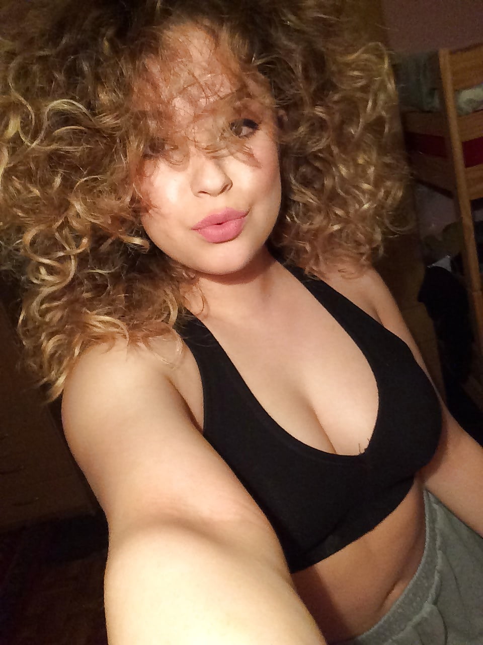 Hot sluts porn pictures