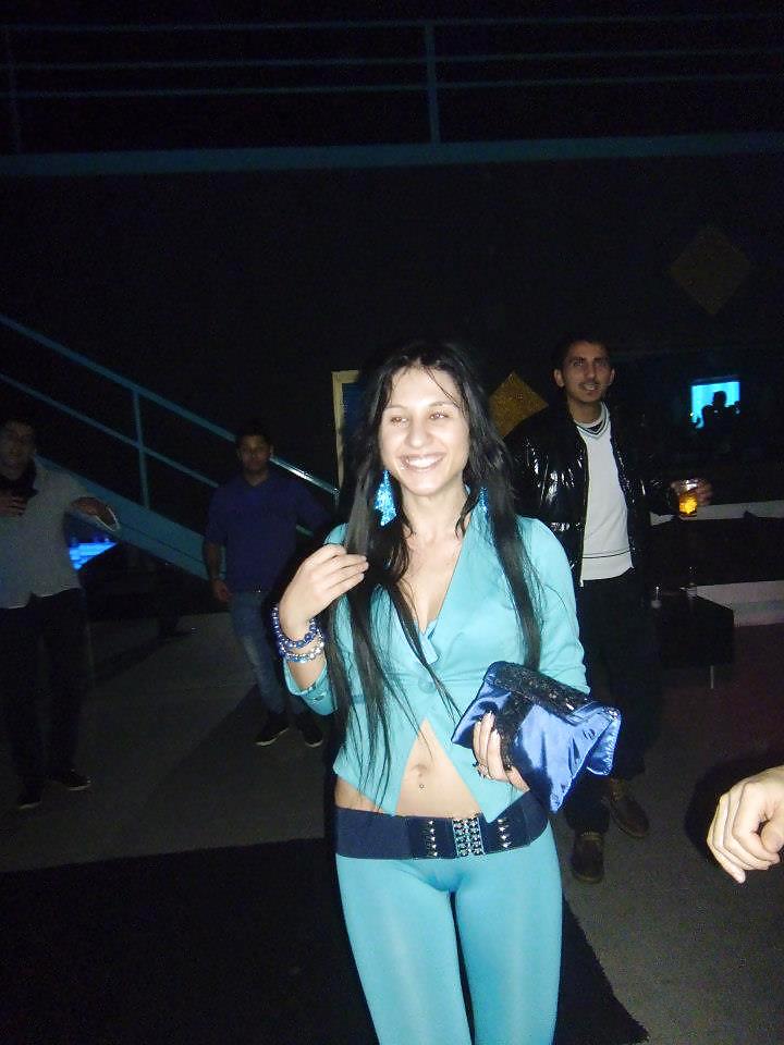 ALEXIA romanian prostitute in italy porn pictures