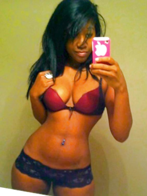Sexy Ebony Selfshot porn pictures