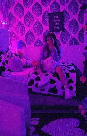 orianalarson free photos         