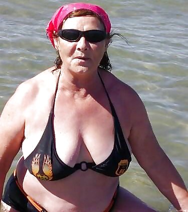 Swimsuits bikinis bras bbw mature dressed teen big huge - 44 porn pictures