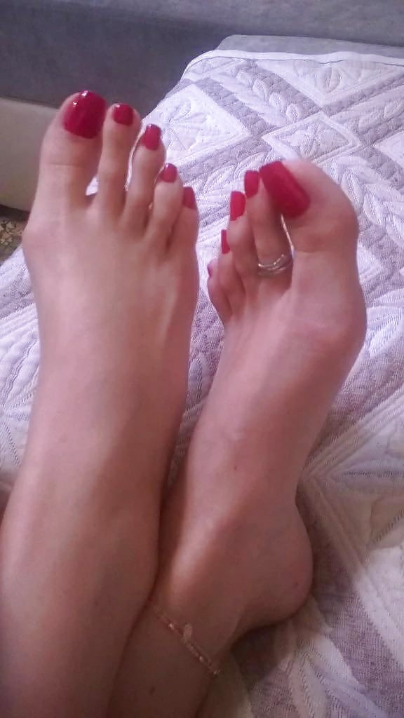 Nice Feet --- FaceBook porn pictures