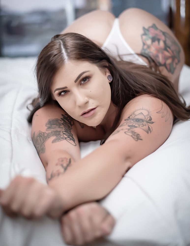 See and Save As tattooed beauty porn pict - 4crot.com