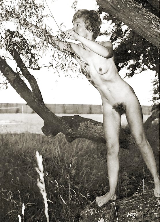 A Few Vintage Naturist Girls That Really Turn Me On (5) porn pictures