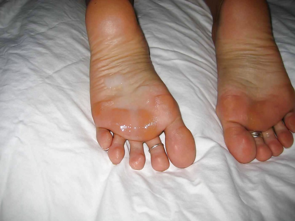 Foot fetish porn pictures