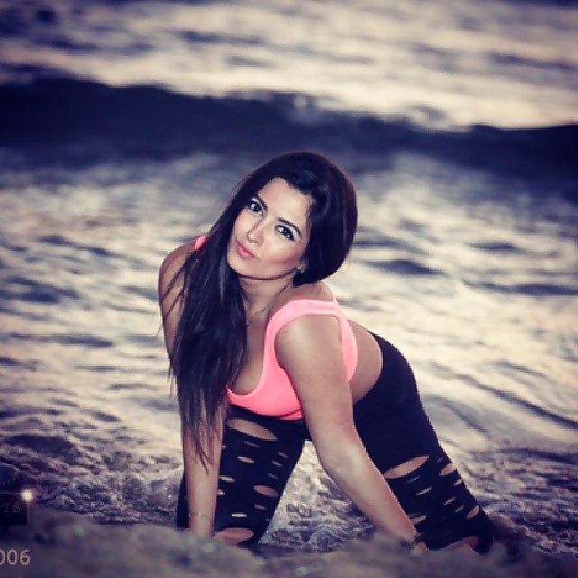 Arab beauty 27 - Cum on her porn pictures