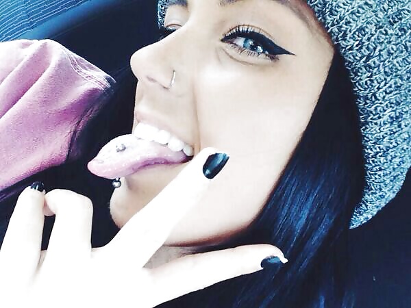 Mixed girls 16 porn pictures