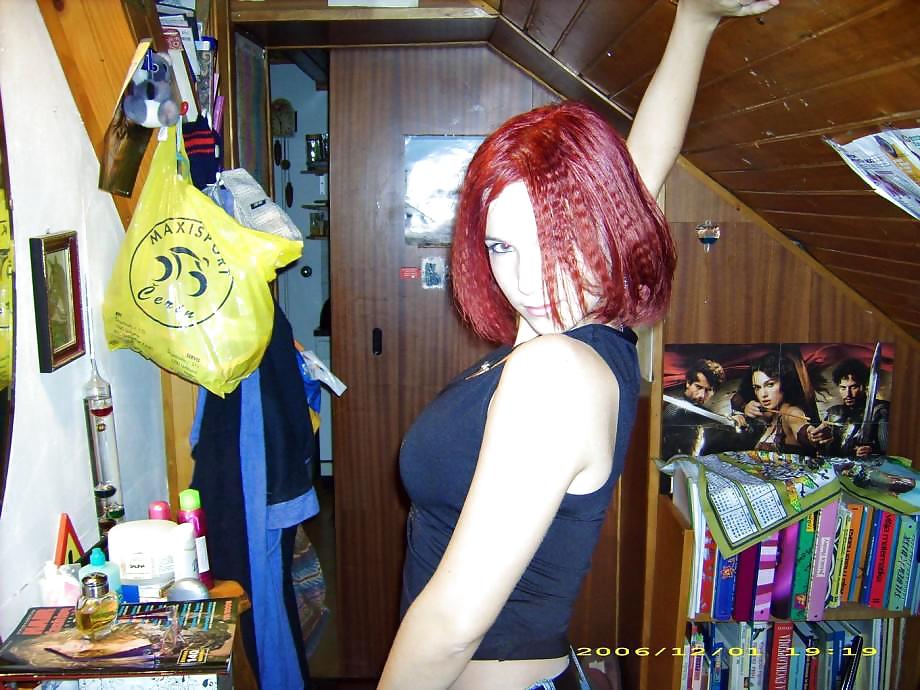 BEAUTIFUL REDHEAD porn pictures