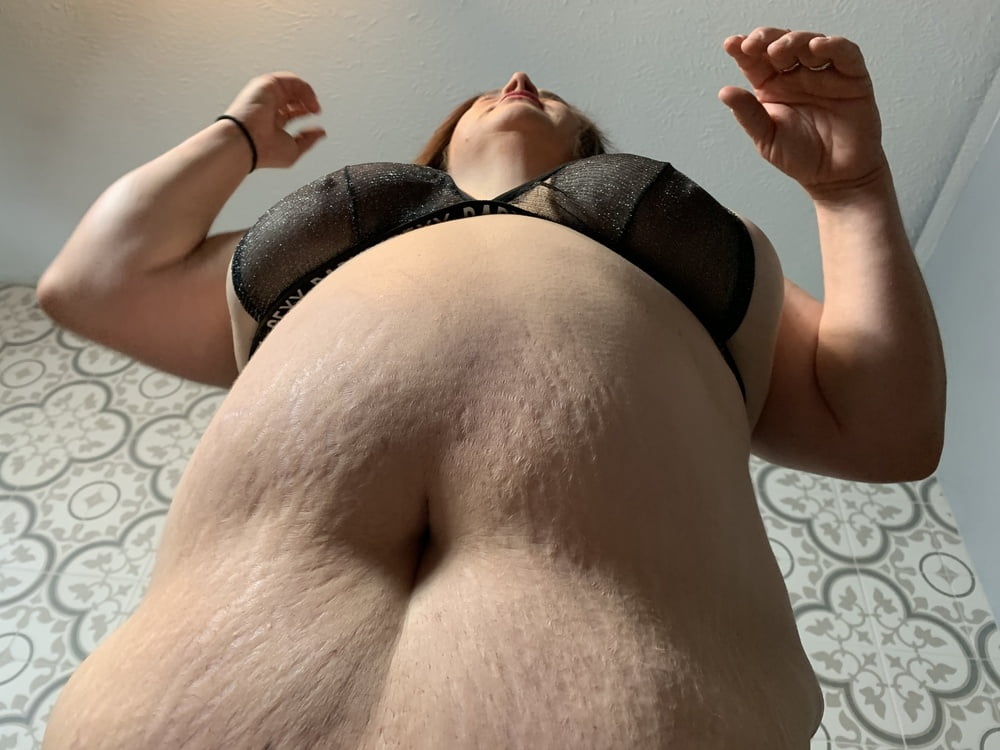 Sexy BBW Stripping Before Sucking Dick - 54 Pics 