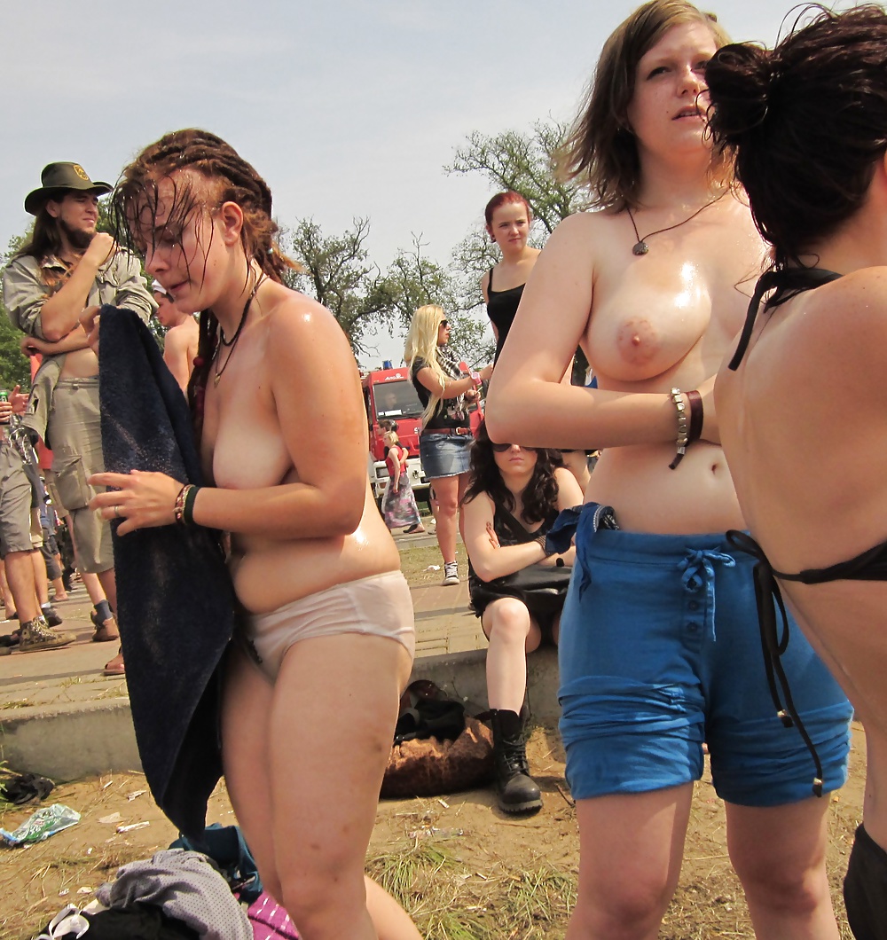 Candid Teen (Festival) porn pictures 76145980