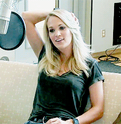 Carrie Underwood Interview Gifs - 58 Photos 