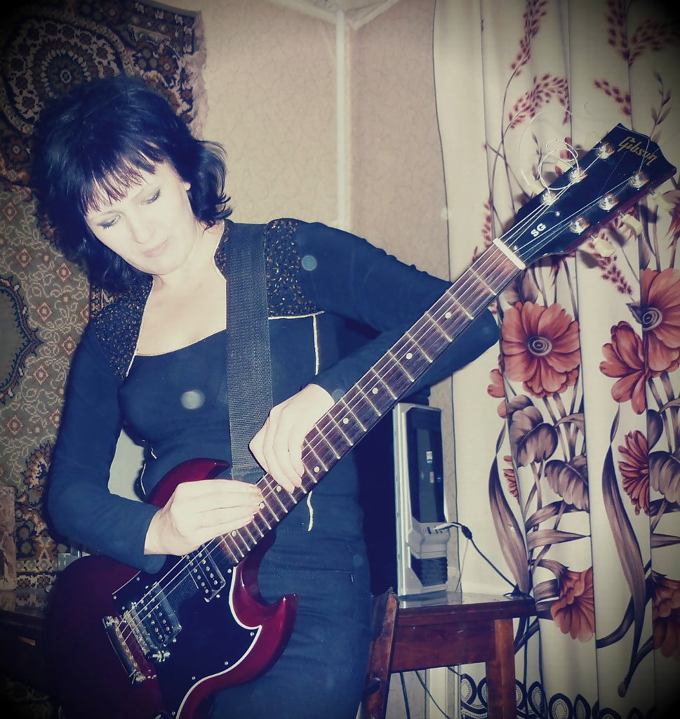 A luscivious russian mature Yulia. porn pictures