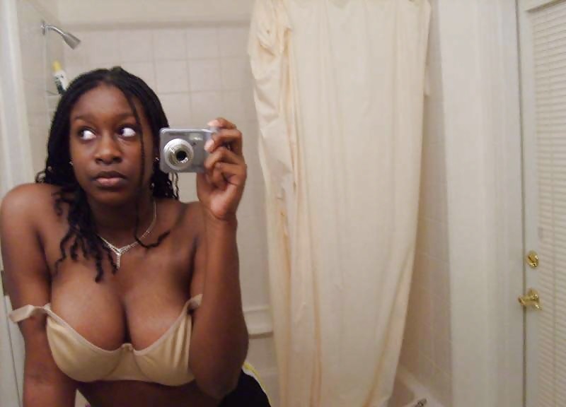 Busty Black Babes From,SmutDates.com porn pictures