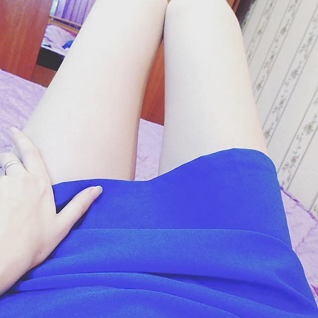 teen in pantyhose 2 porn pictures