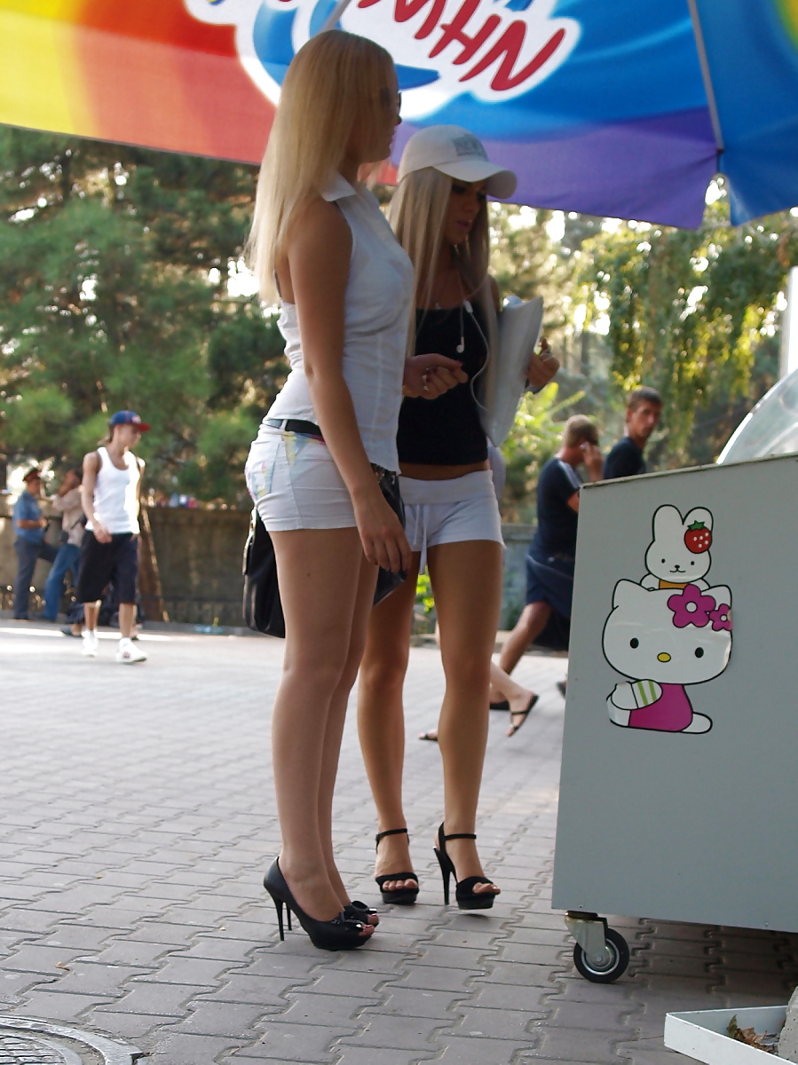 Mini Skirt Babes in Public porn pictures