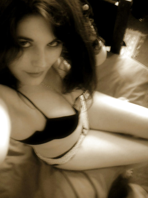 Accidentally discovered 17 porn pictures