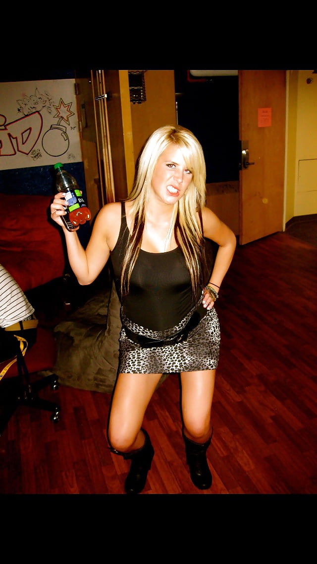 None nude hottie porn pictures