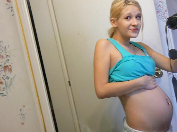 Amateur PREGNANT teen selfshot part 2 porn pictures