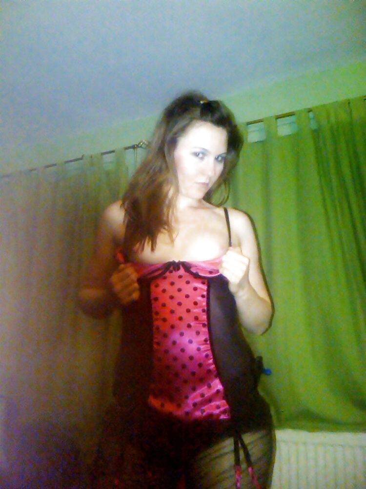 Alison Luton Wank Slut 2 porn pictures